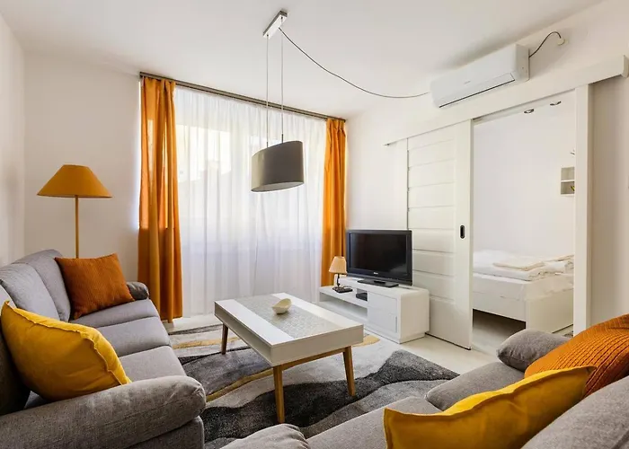 Flat White Apartment